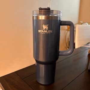 Stanley Midnight Pearlescent Quencher 40oz Tumbler